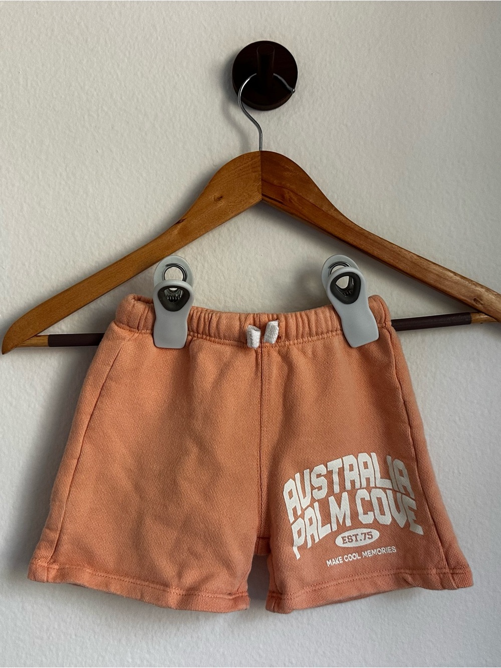 Zara Baby Boy Girl Shorts 2T Australia Palm Cove Graphic Sweat Shorts Peach